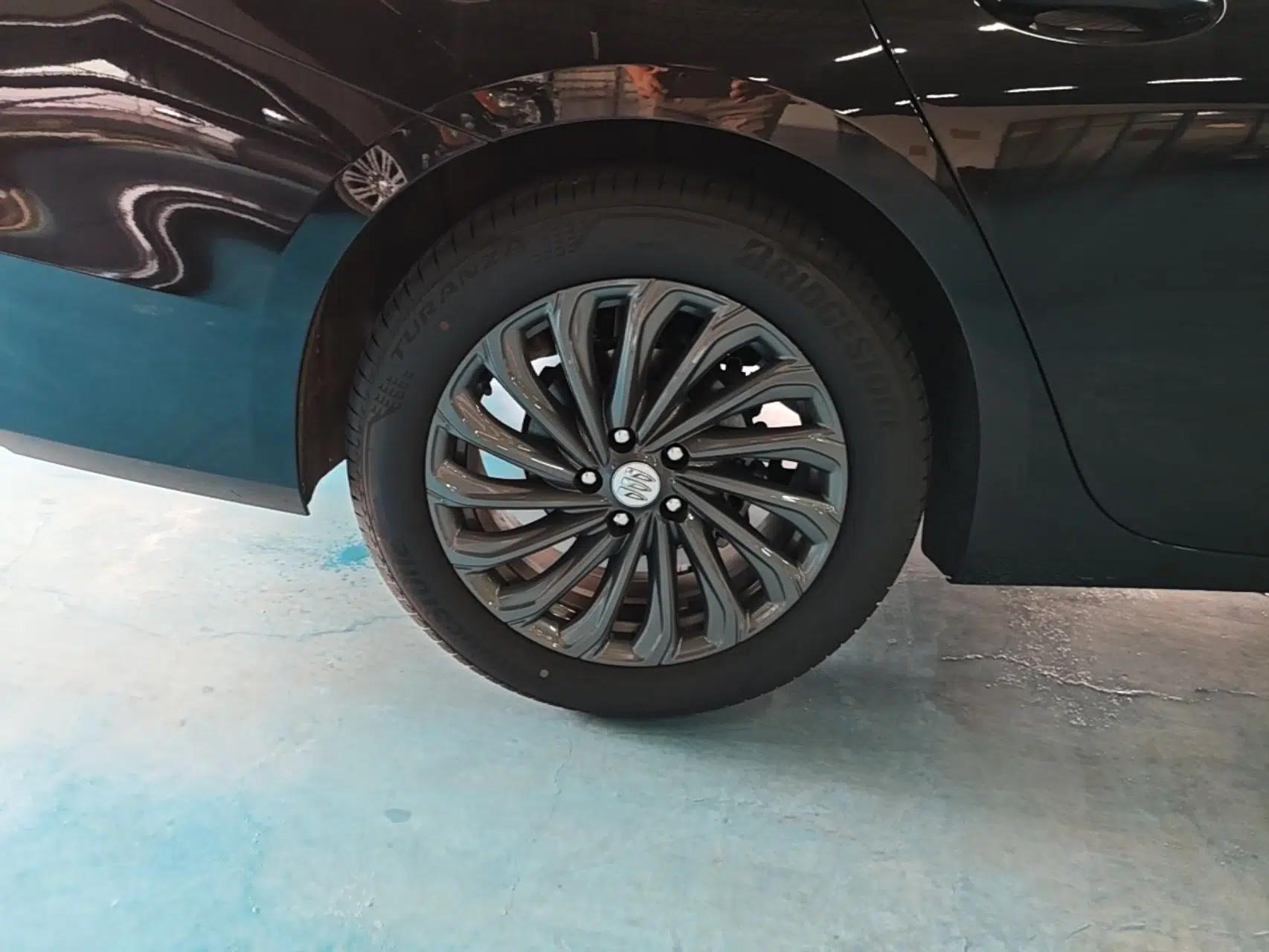 Buick LaCrosse 2025 28T Platinum Edition — миниатюра 11