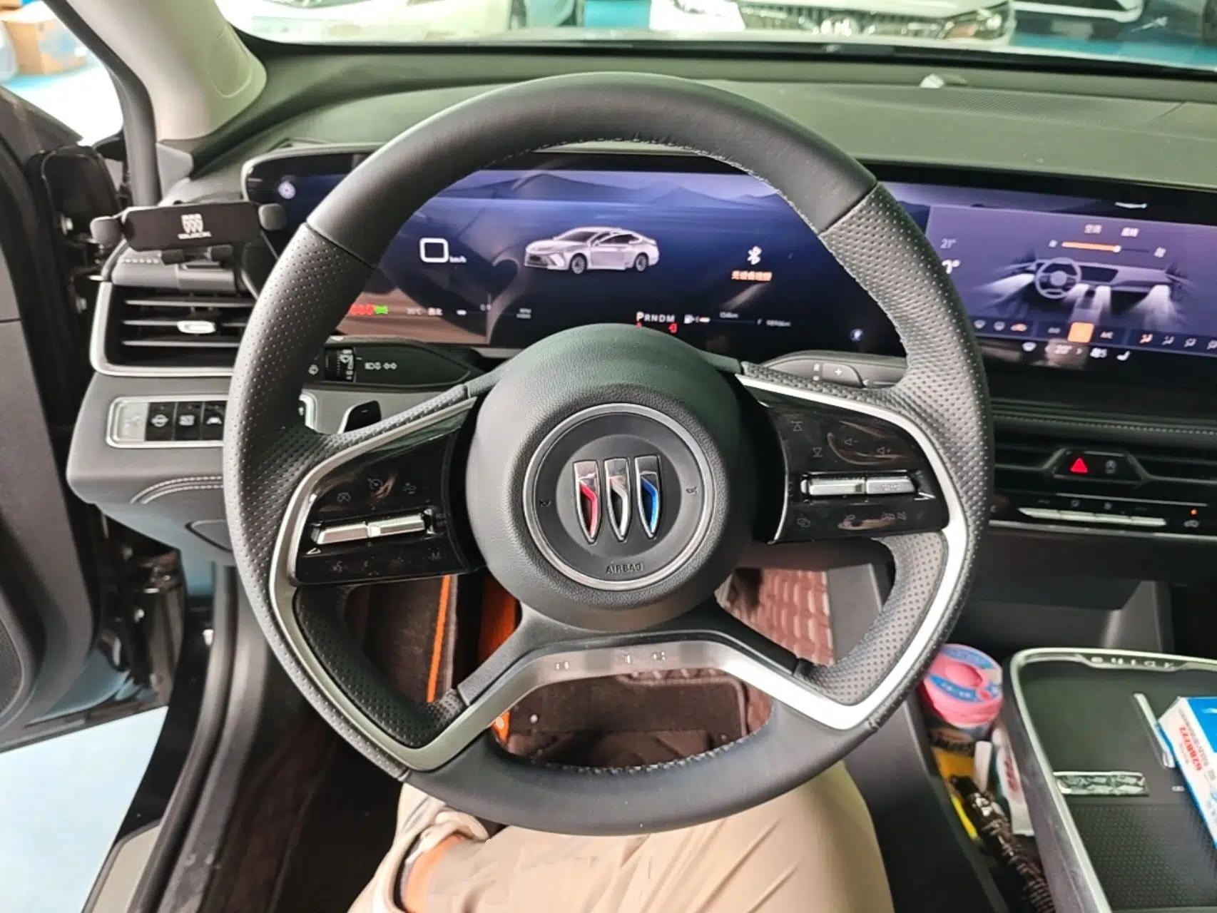 Buick LaCrosse 2025 28T Platinum Edition — миниатюра 13