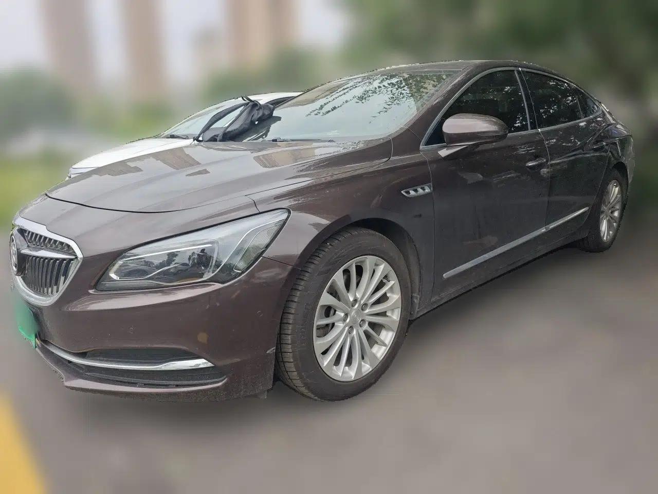 Buick LaCrosse 2018 28T Elite Edition — миниатюра 1