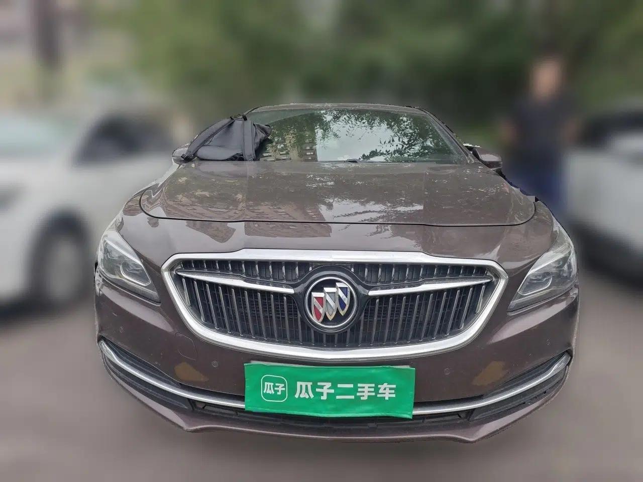 Buick LaCrosse 2018 28T Elite Edition — миниатюра 2