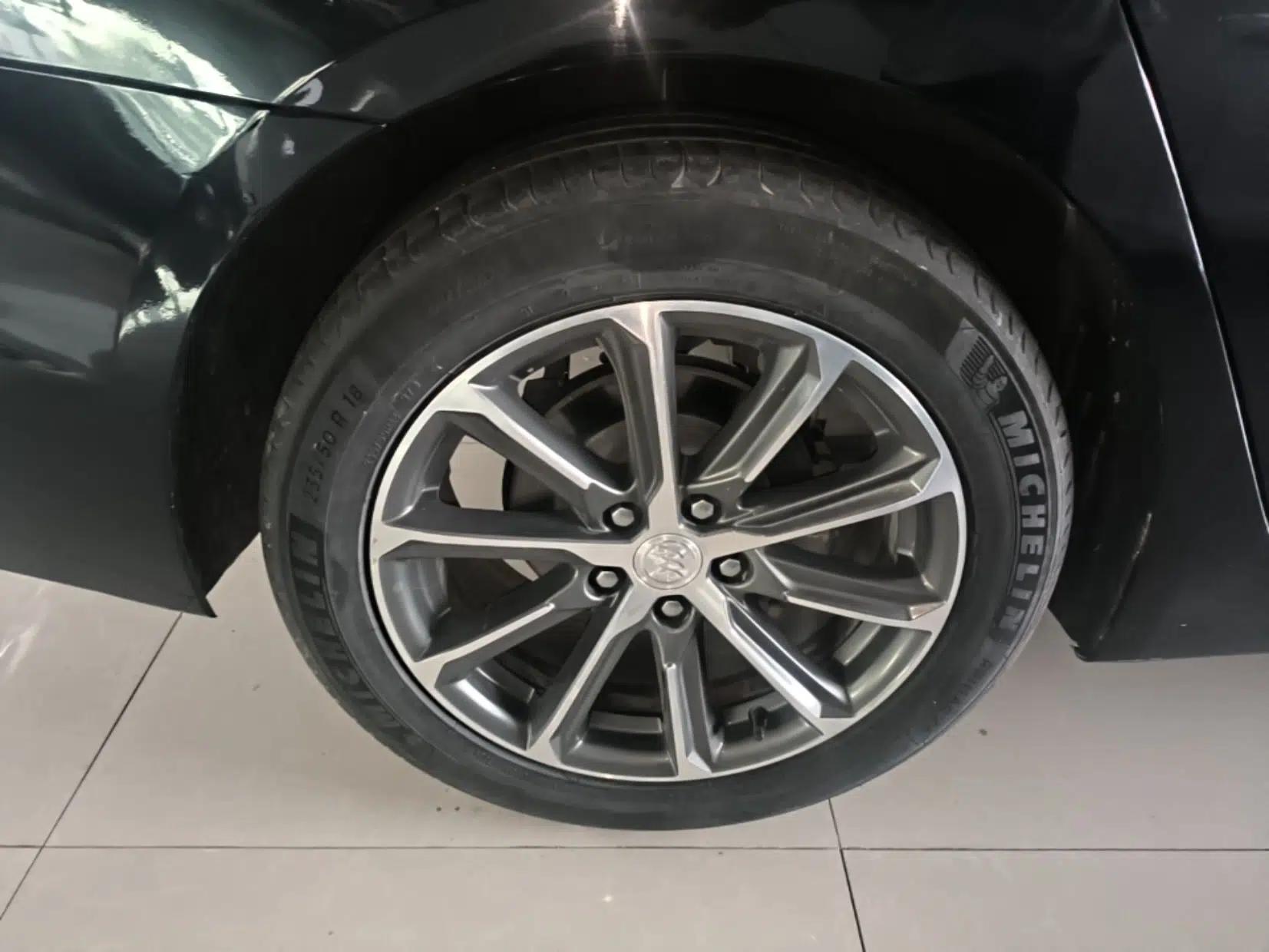 Buick LaCrosse 2022 652T Luxury Version — миниатюра 11