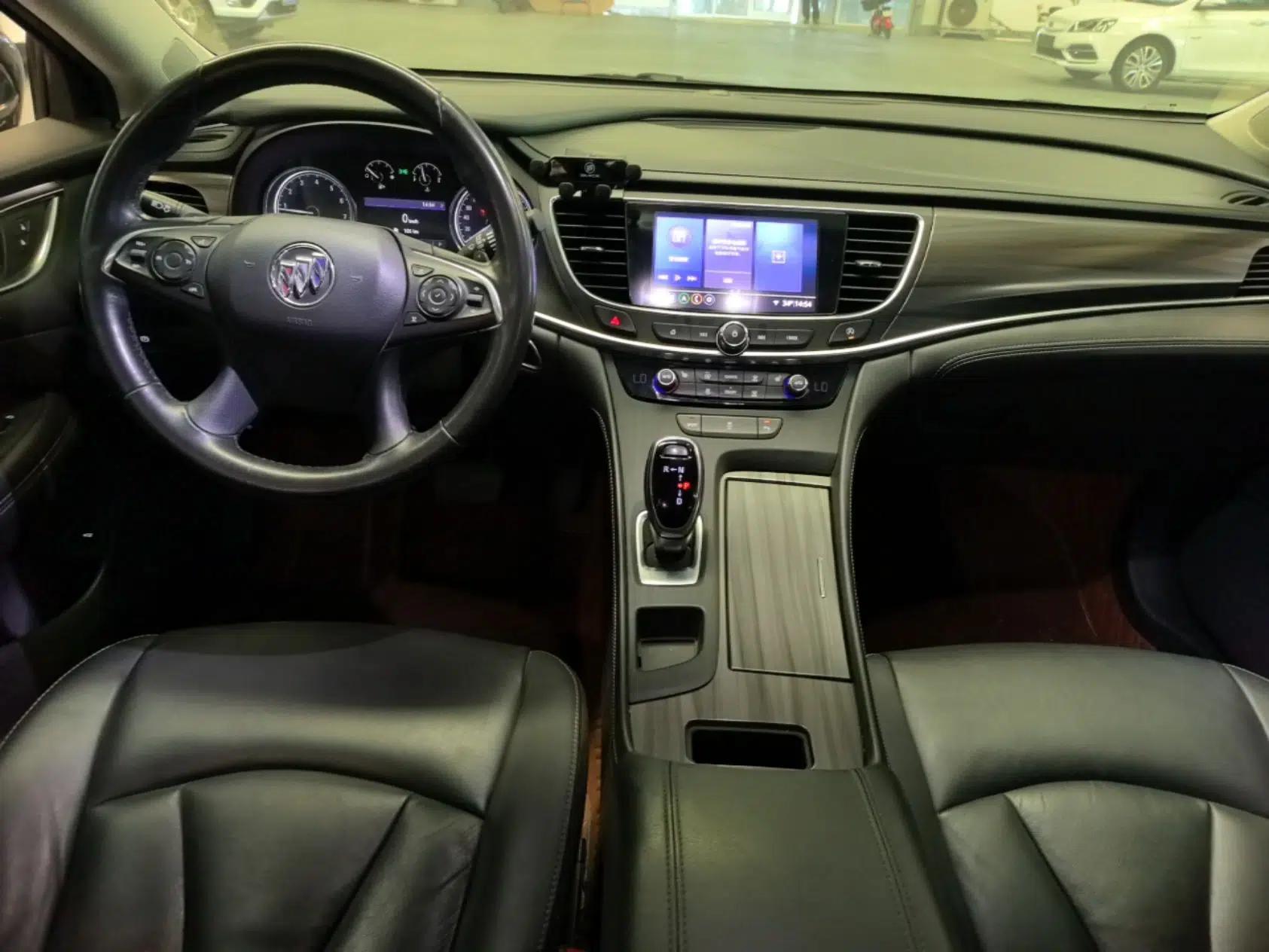 Buick LaCrosse 2021 652T Luxury Model — миниатюра 17