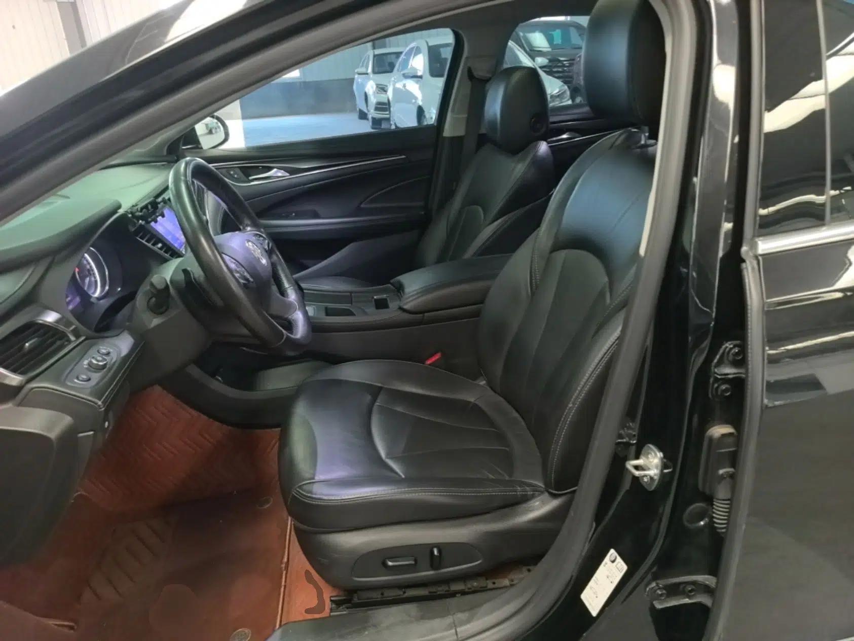 Buick LaCrosse 2021 652T Luxury Model — миниатюра 22