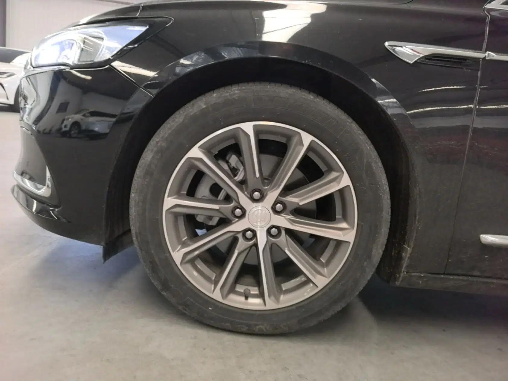 Buick LaCrosse 2021 652T Luxury Model — миниатюра 10