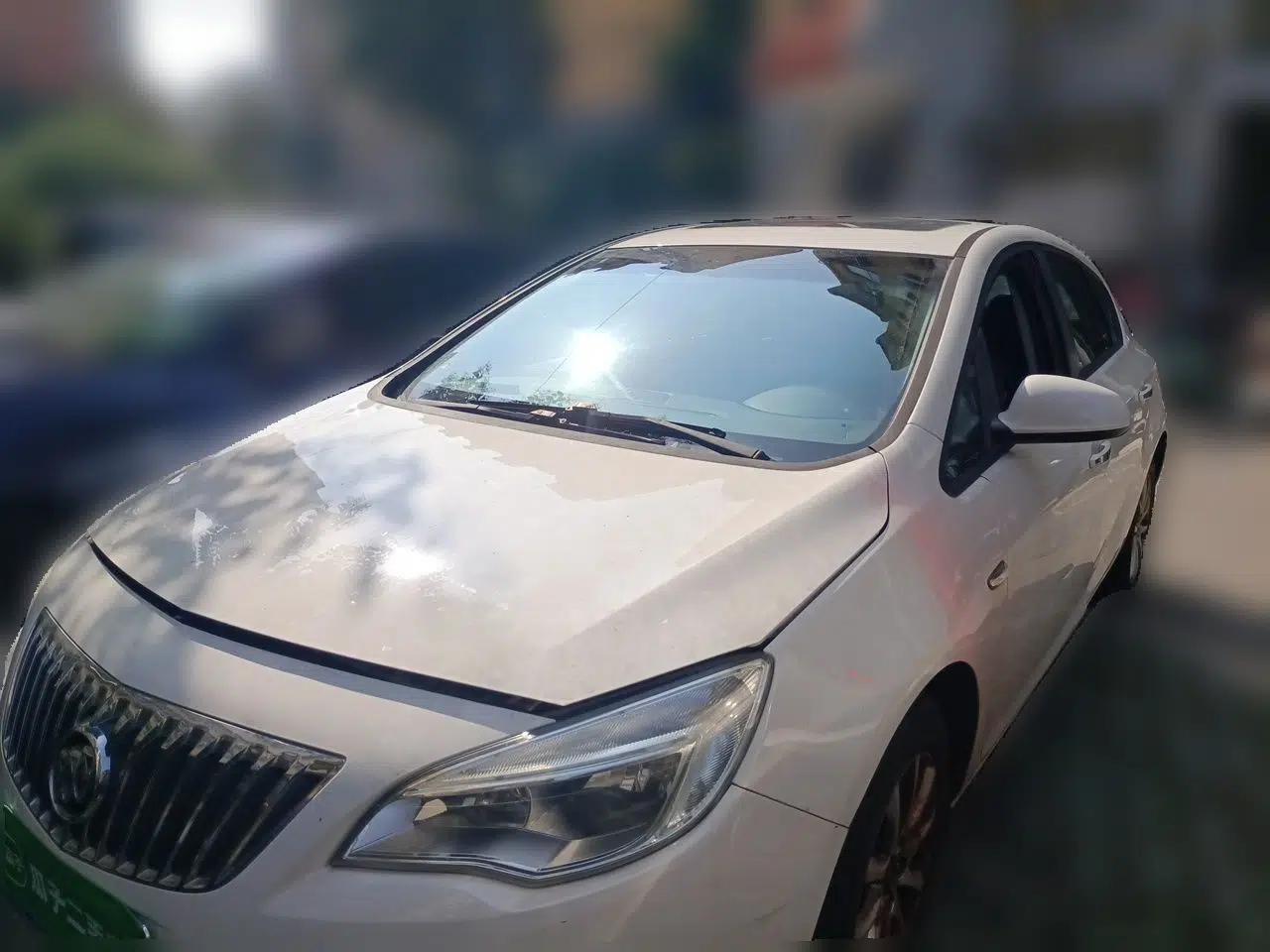 Buick GT 2014 XT 1.6L Automatic Fashion Edition — миниатюра 1