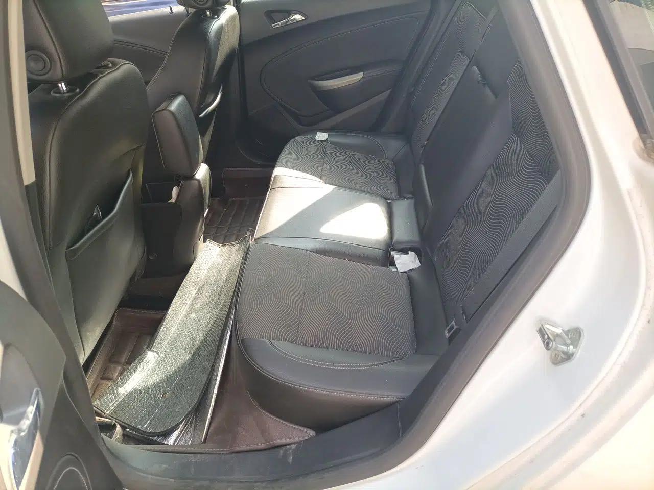 Buick GT 2014 XT 1.6L Automatic Fashion Edition — миниатюра 17