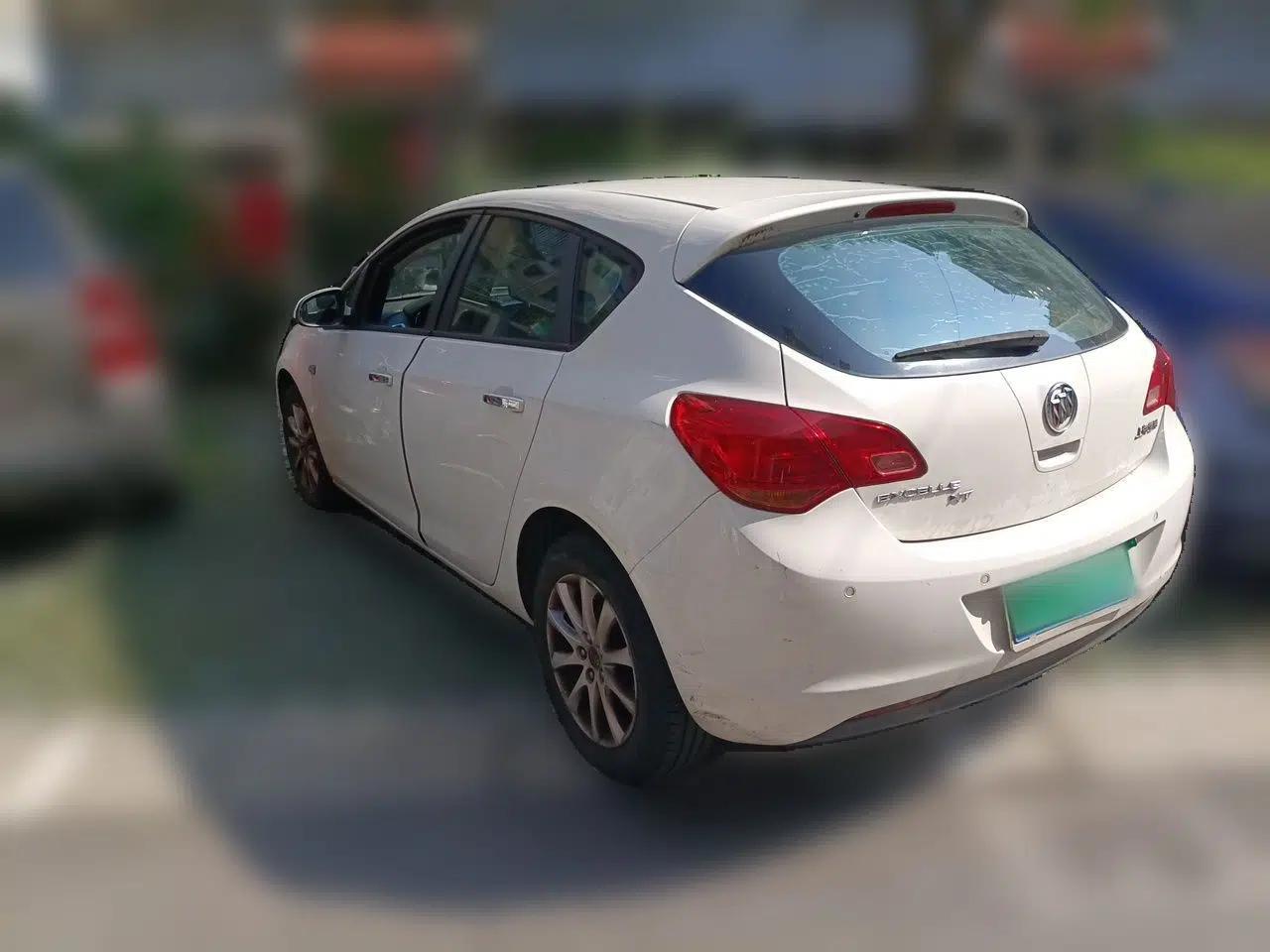 Buick GT 2014 XT 1.6L Automatic Fashion Edition — миниатюра 4