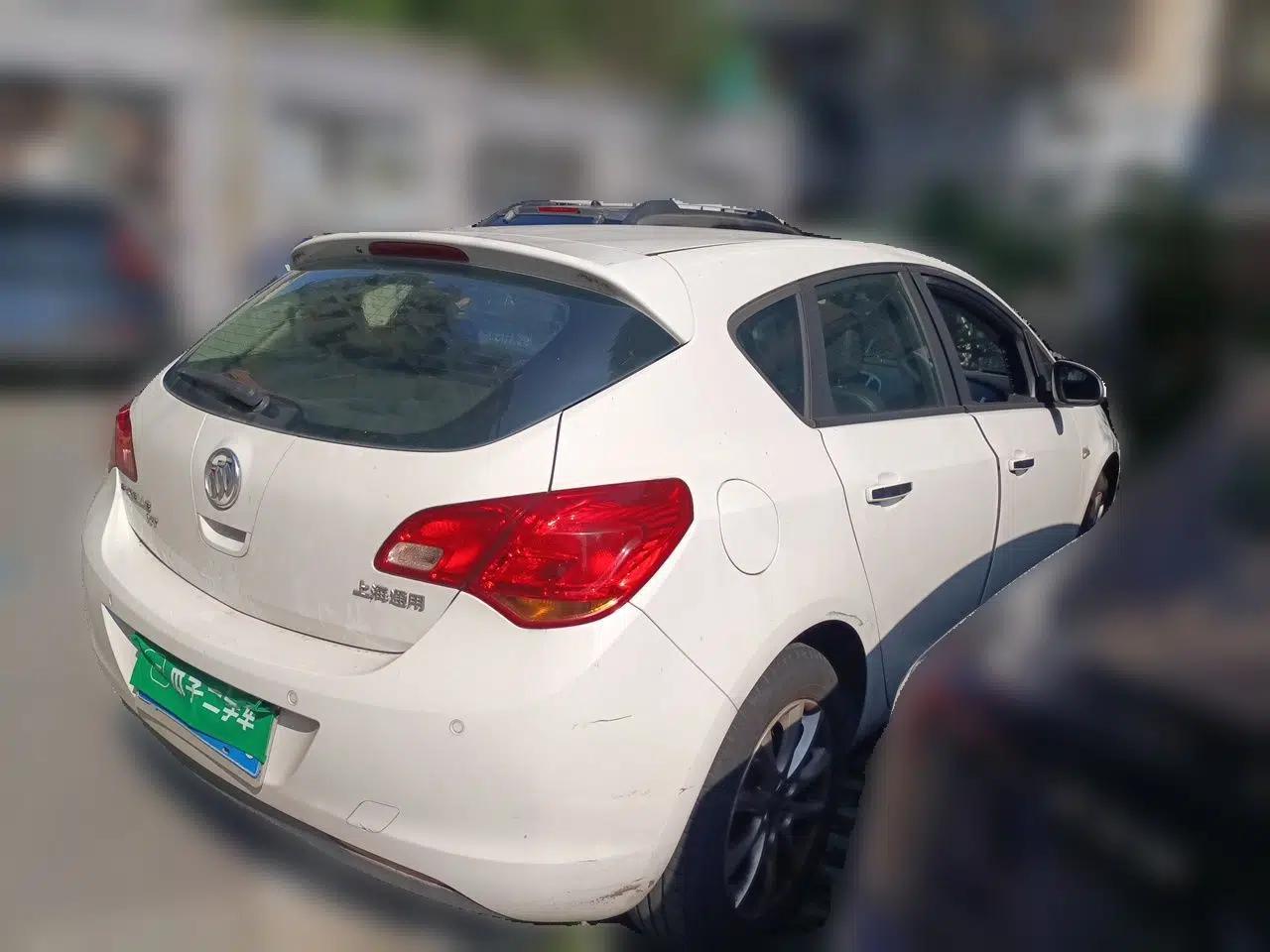 Buick GT 2014 XT 1.6L Automatic Fashion Edition — миниатюра 6