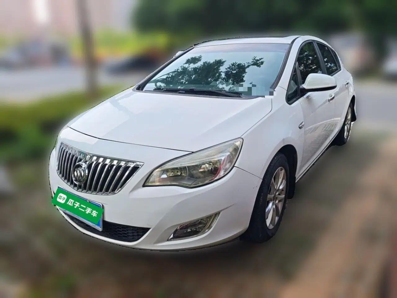 Buick GT 2014 XT 1.6L Automatic Fashion Edition — миниатюра 1