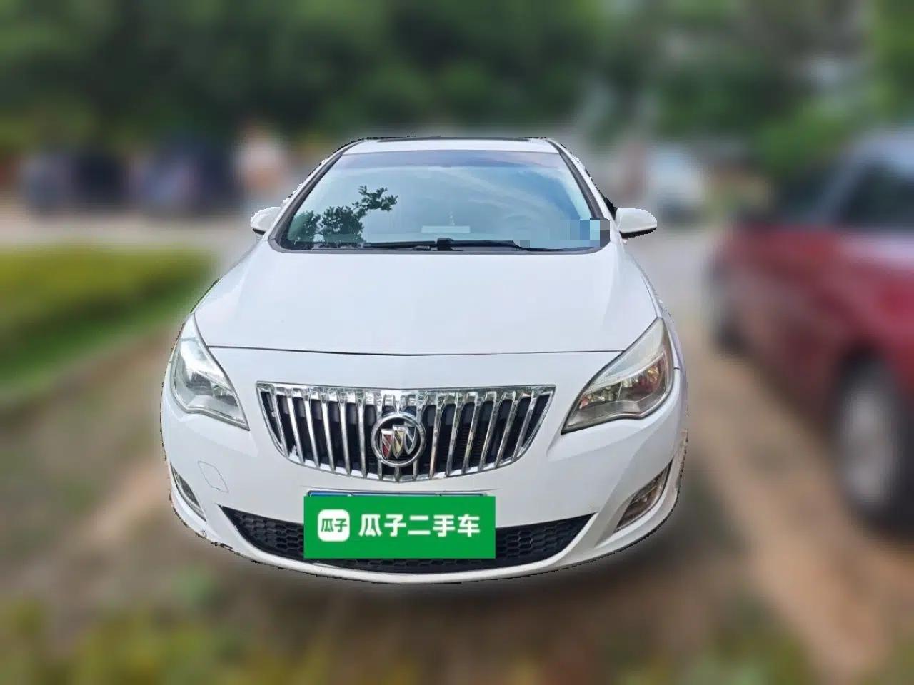 Buick GT 2014 XT 1.6L Automatic Fashion Edition — миниатюра 2
