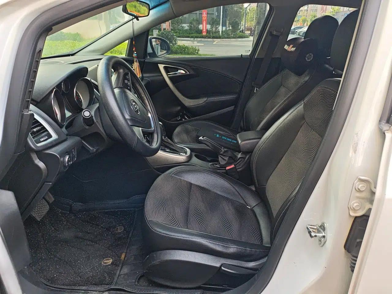 Buick GT 2014 XT 1.6L Automatic Fashion Edition — миниатюра 15