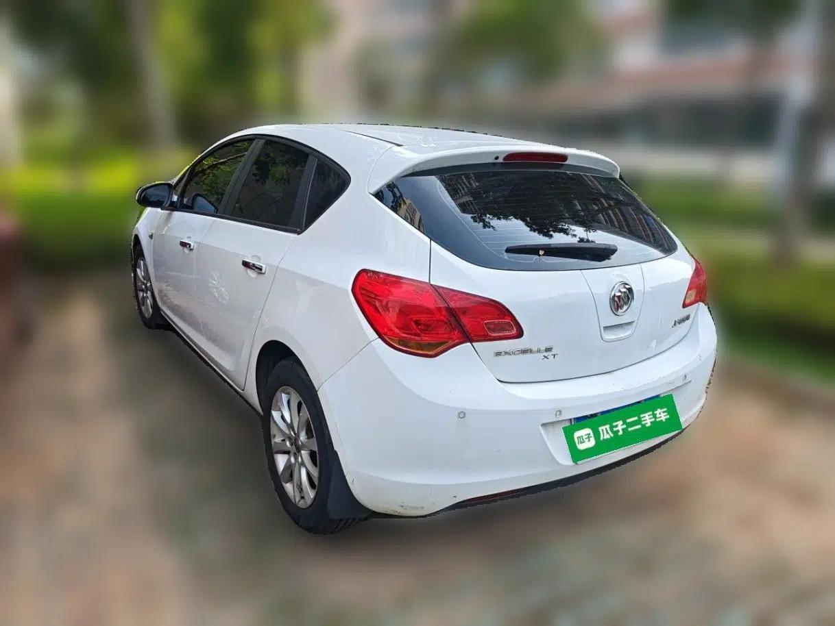 Buick GT 2014 XT 1.6L Automatic Fashion Edition — миниатюра 4