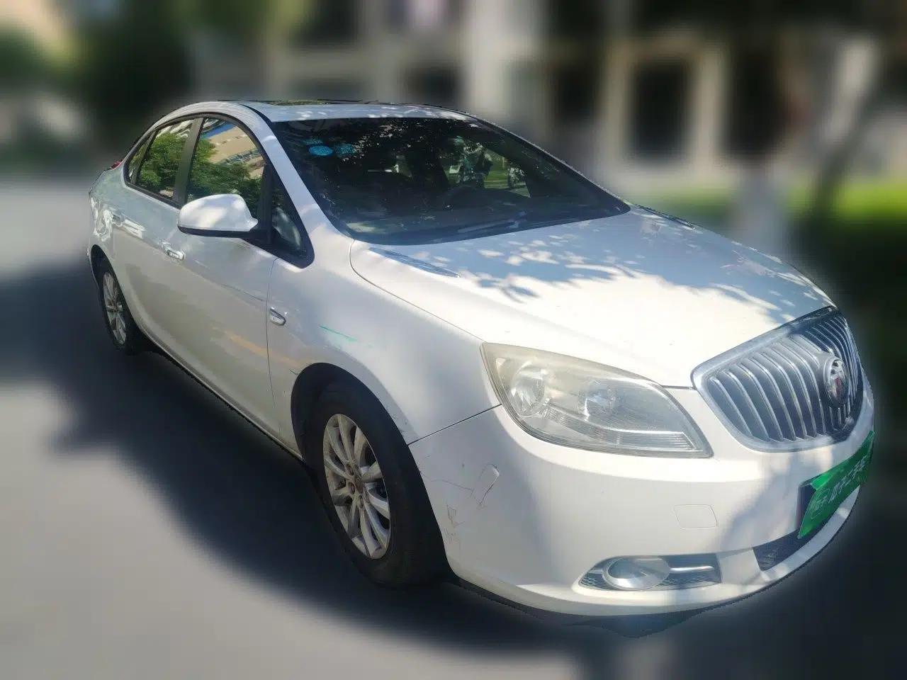 Buick GT 2013 GT 1.6L Automatic Fashion Edition — миниатюра 3