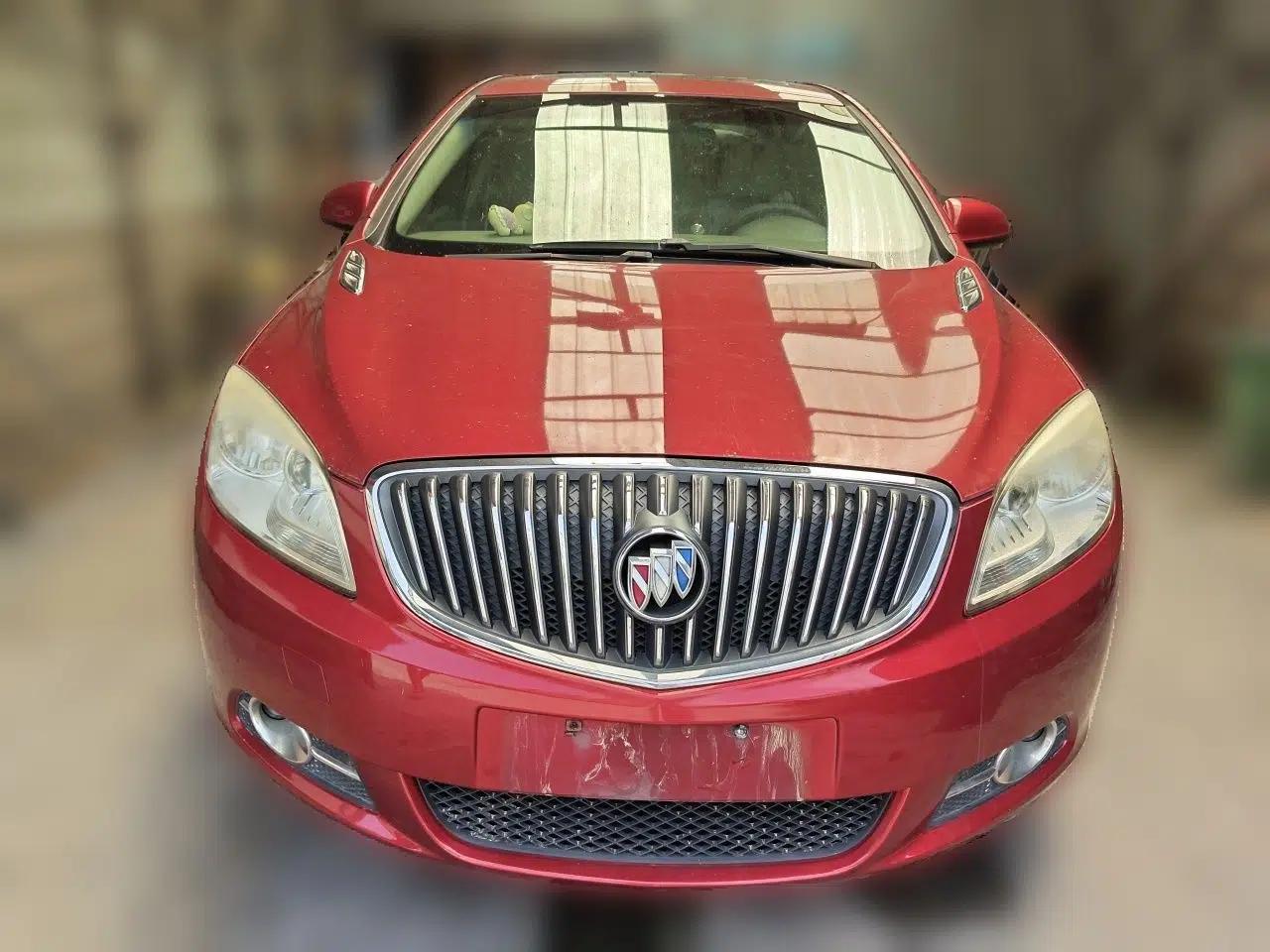 Buick GT 2013 GT 1.6L Automatic Fashion Edition — миниатюра 2