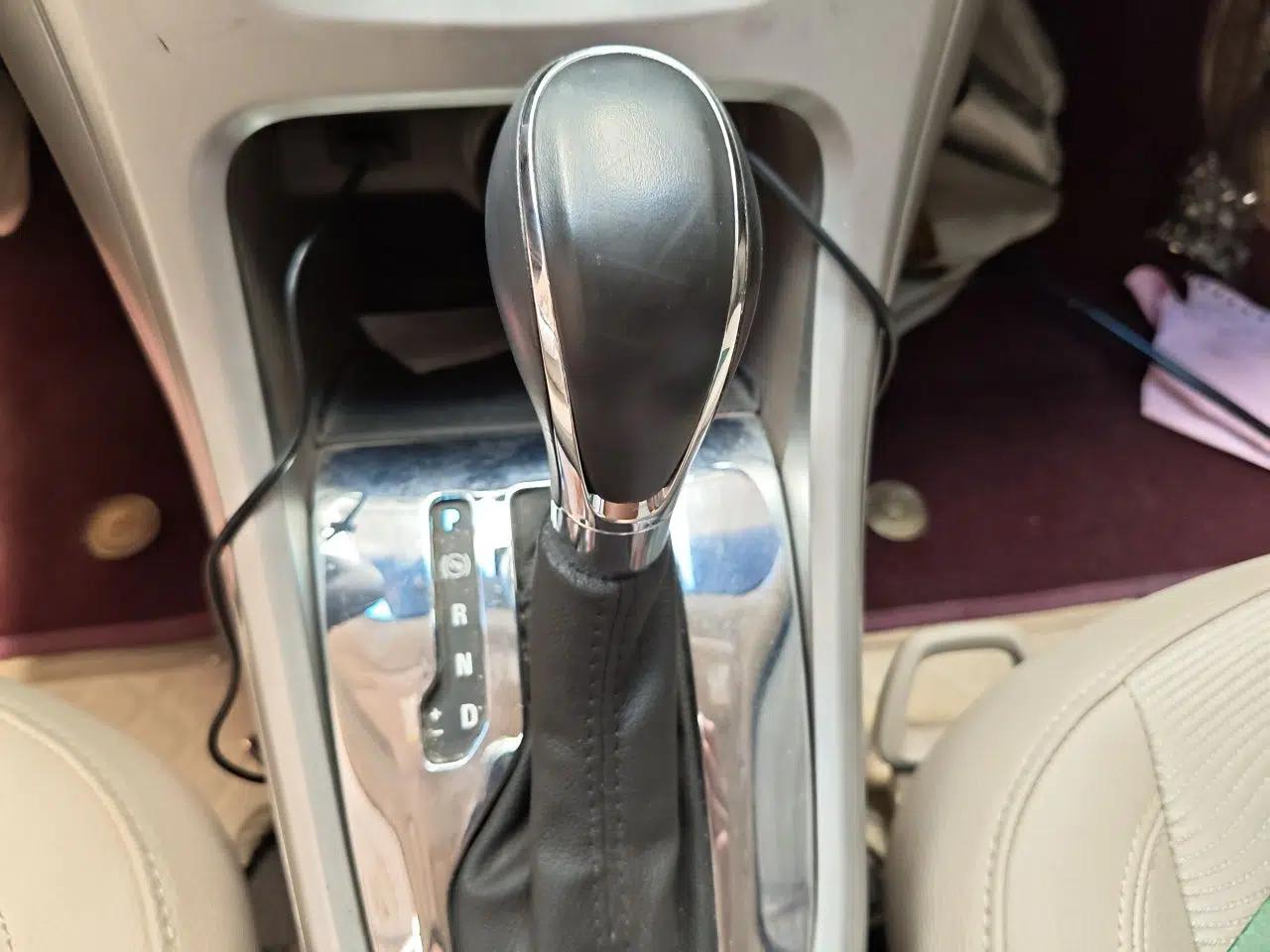 Buick GT 2013 GT 1.6L Automatic Fashion Edition — миниатюра 14