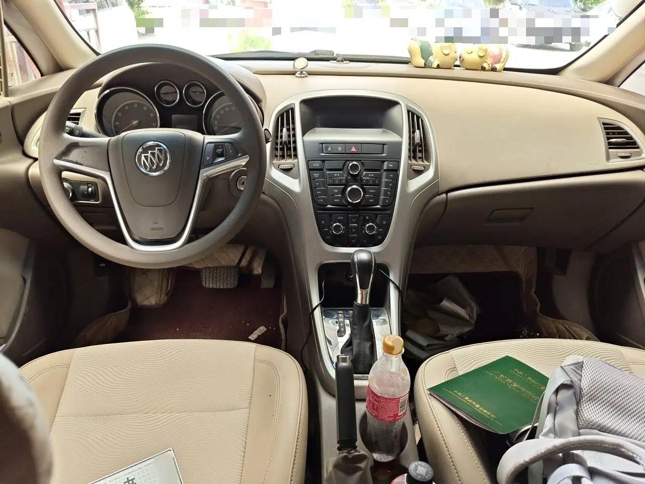 Buick GT 2013 GT 1.6L Automatic Fashion Edition — миниатюра 9