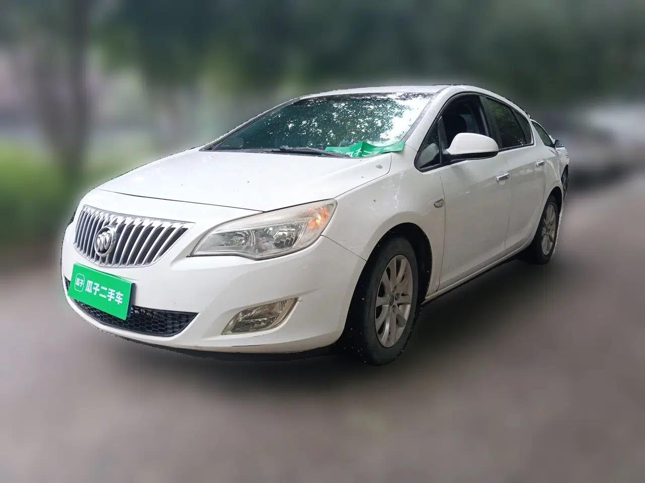 Buick GT 2014 XT 1.6L Automatic Fashion Edition — миниатюра 1