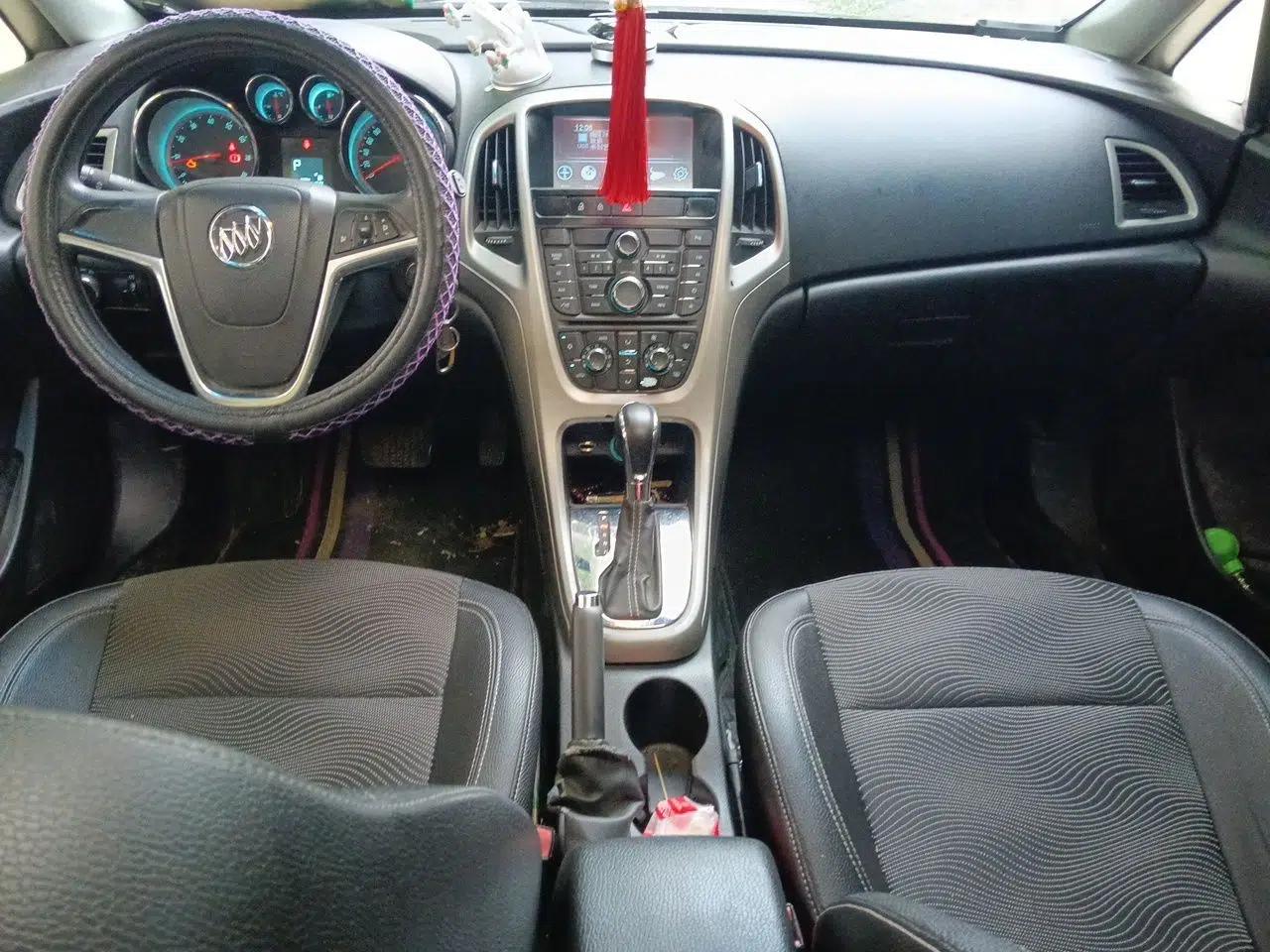 Buick GT 2014 XT 1.6L Automatic Fashion Edition — миниатюра 9