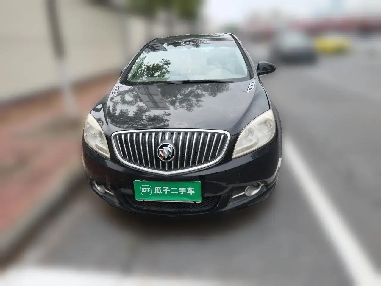 Buick GT 2010 GT 1.6L Manual Entry-Level Model — миниатюра 2