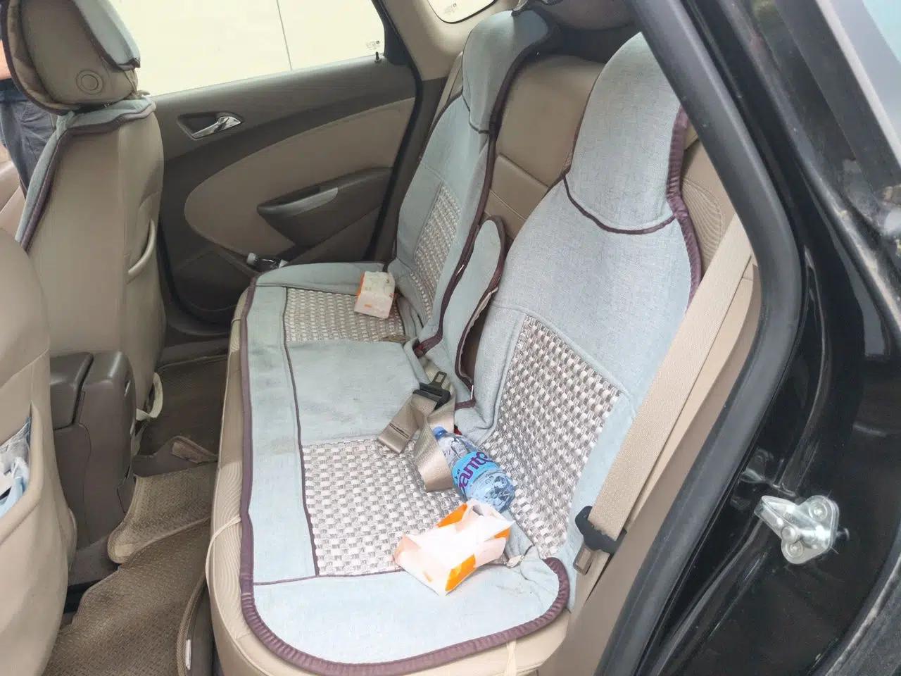 Buick GT 2010 GT 1.6L Manual Entry-Level Model — миниатюра 17