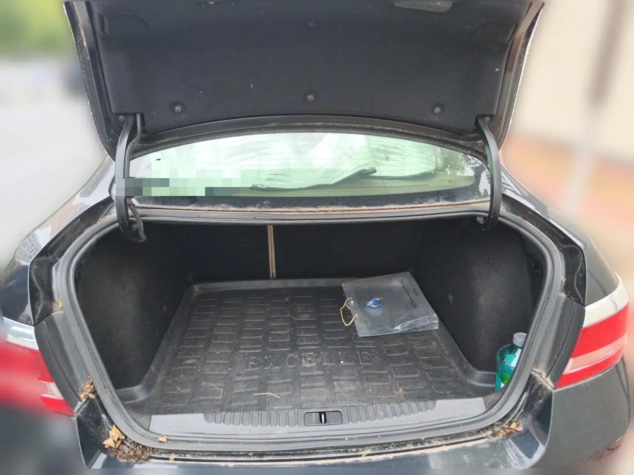 Buick GT 2010 GT 1.6L Manual Entry-Level Model — миниатюра 19