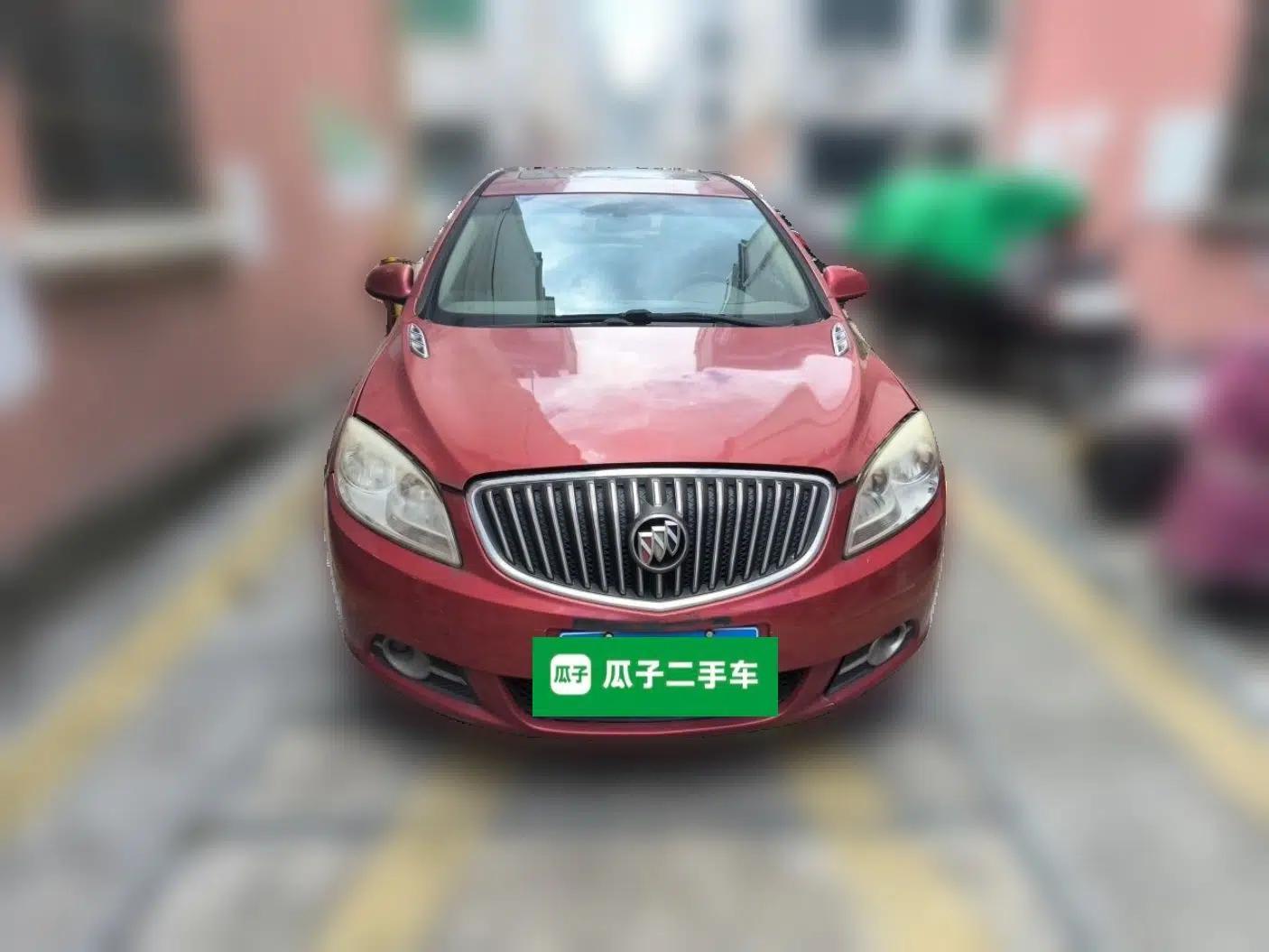 Buick GT 2013 GT 1.6L Automatic Fashion Edition — миниатюра 2