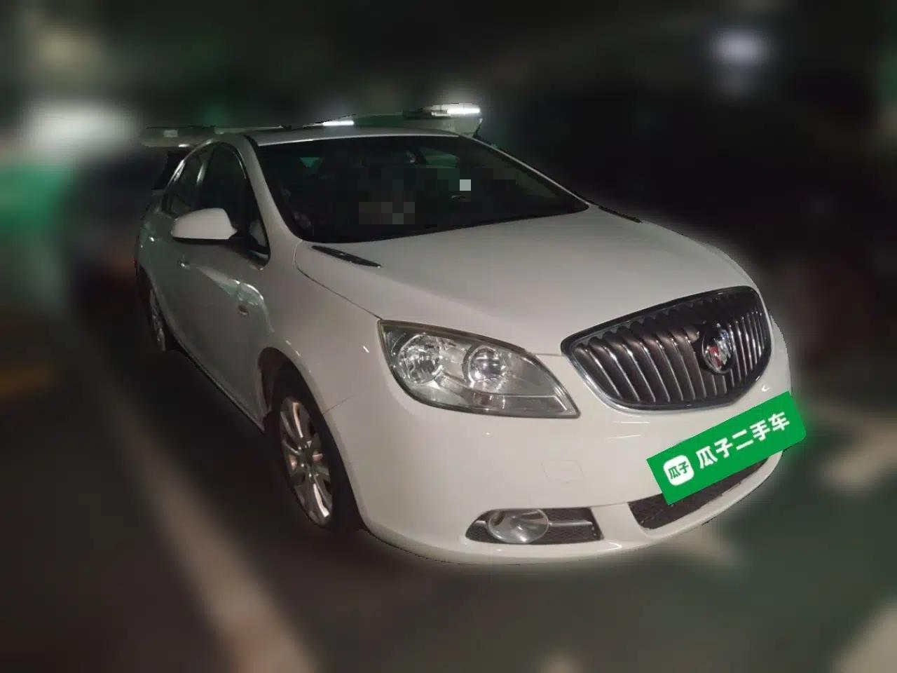 Buick GT 2013 GT 1.6L Automatic Fashion Edition — миниатюра 3