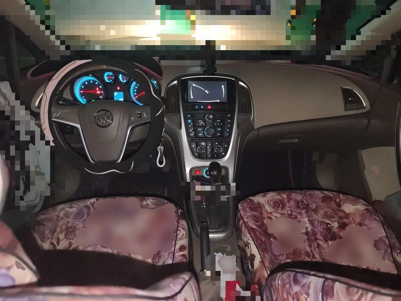 Buick GT 2013 GT 1.6L Automatic Fashion Edition — миниатюра 9