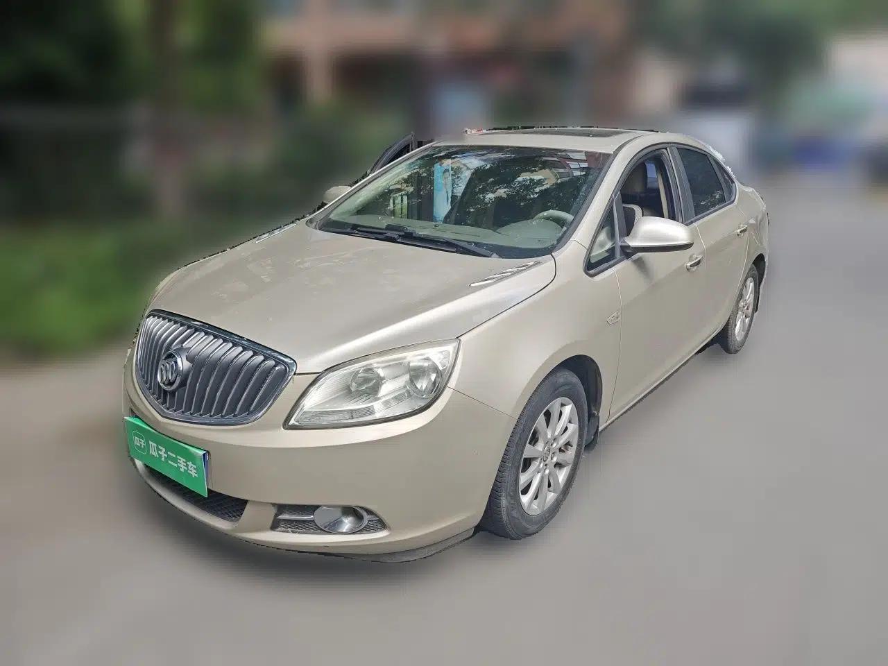 Buick GT 2013 GT 1.6L Automatic Fashion Edition — миниатюра 1