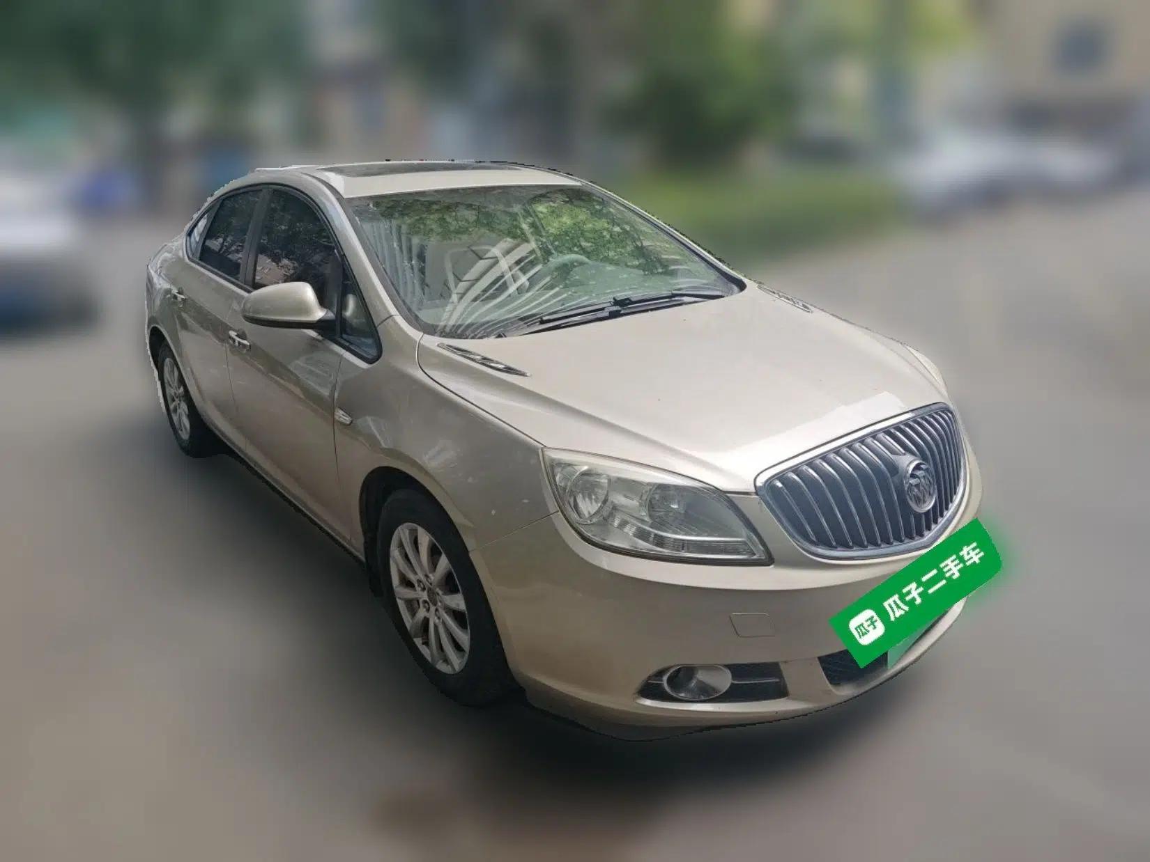 Buick GT 2013 GT 1.6L Automatic Fashion Edition — миниатюра 3