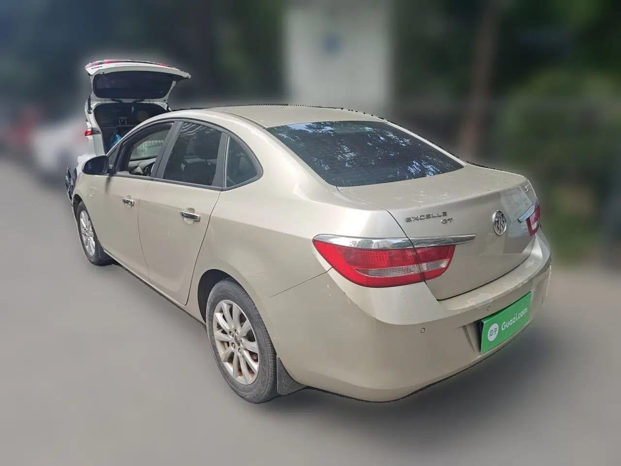 Buick GT 2013 GT 1.6L Automatic Fashion Edition — миниатюра 4