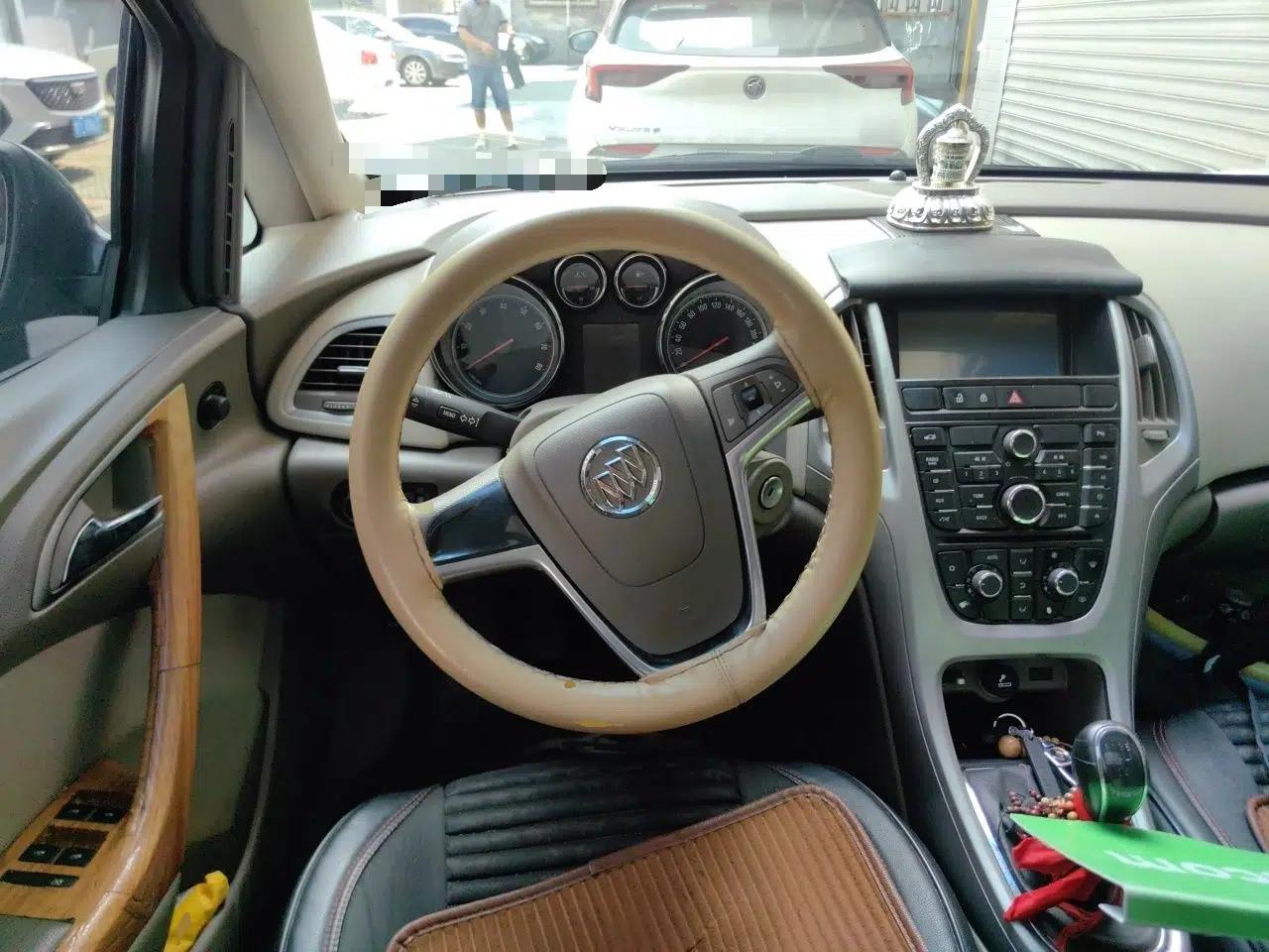 Buick GT 2013 GT 1.6L Manual Entry-Level Model — миниатюра 10