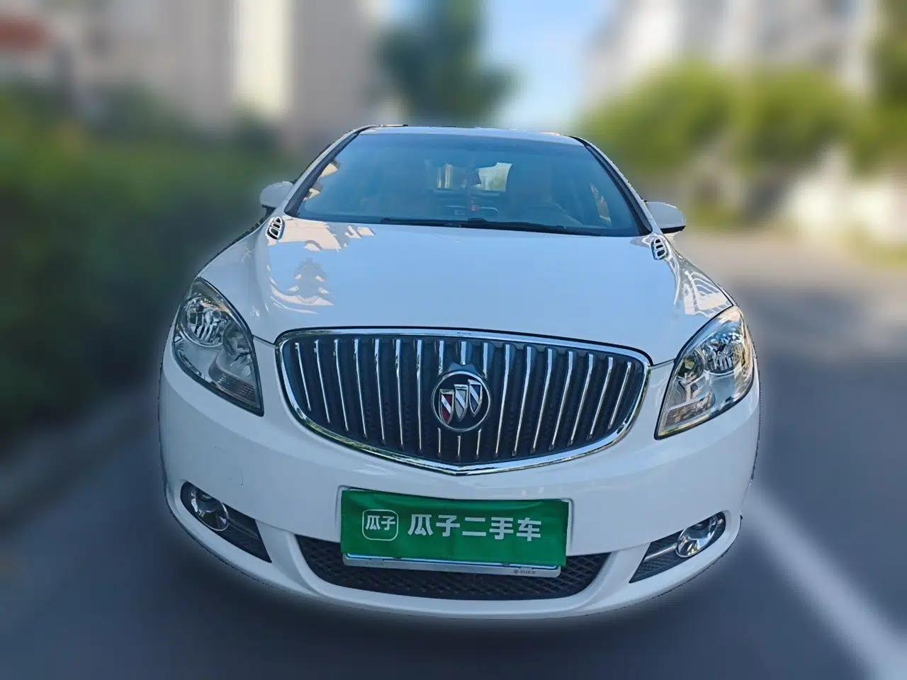 Buick GT 2013 GT 1.6L Manual Entry-Level Model — миниатюра 2