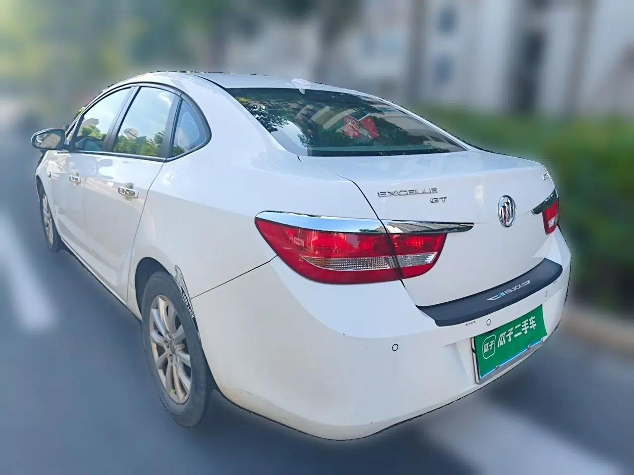 Buick GT 2013 GT 1.6L Manual Entry-Level Model — миниатюра 4