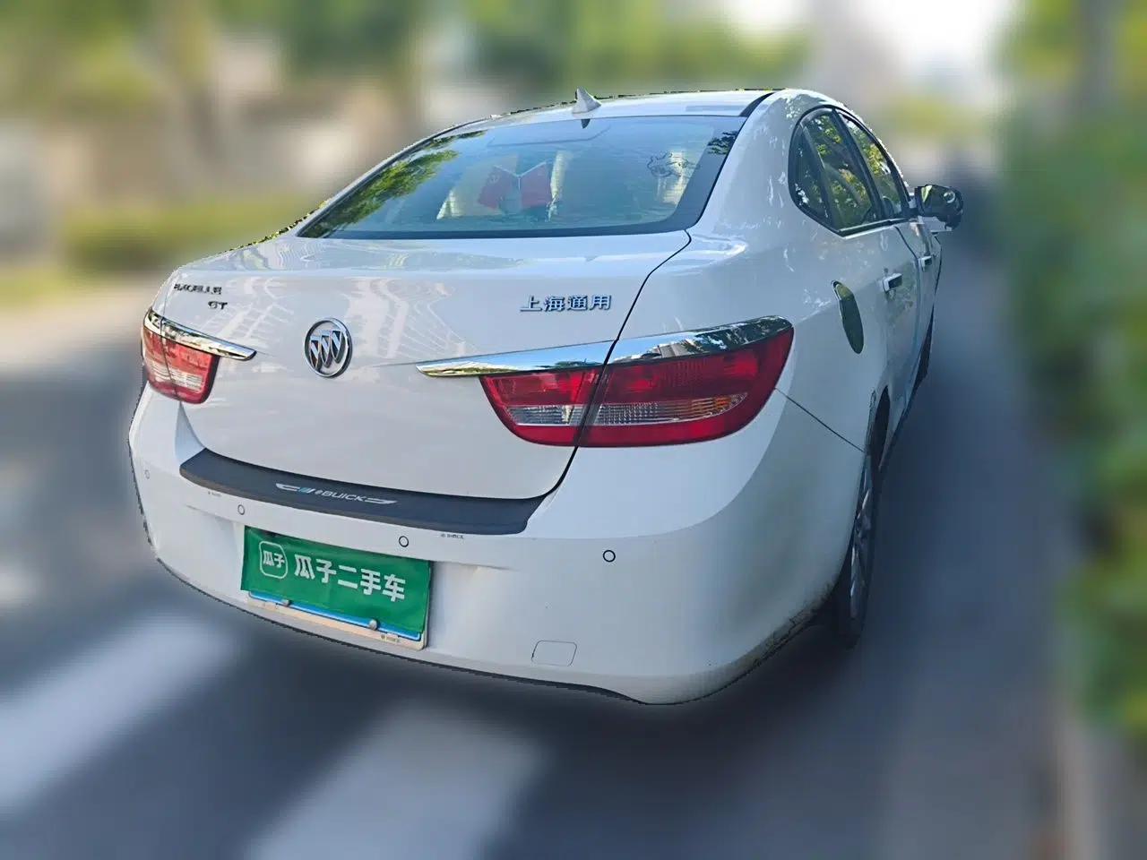 Buick GT 2013 GT 1.6L Manual Entry-Level Model — миниатюра 6