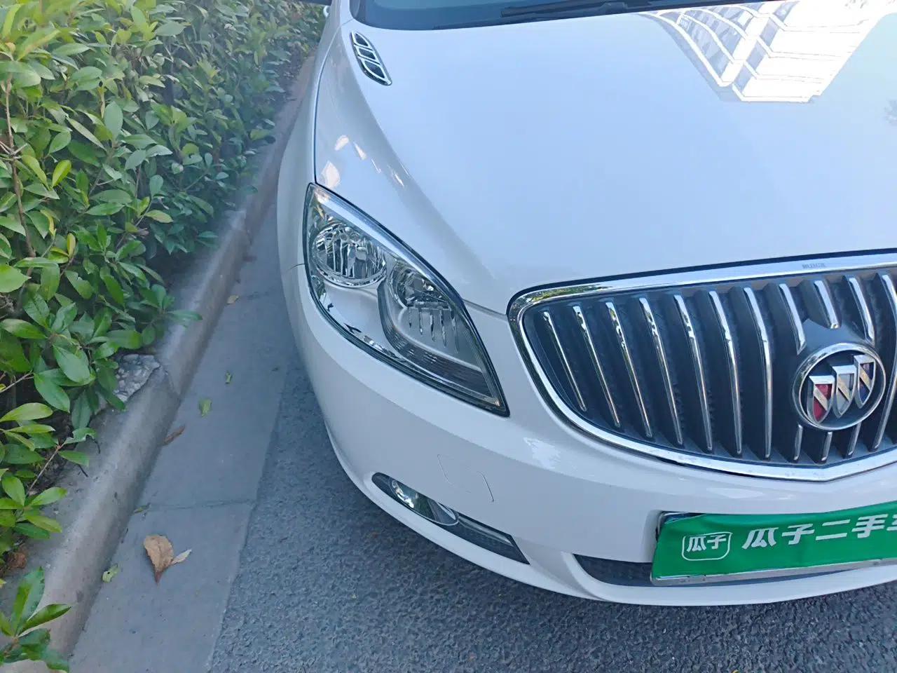 Buick GT 2013 GT 1.6L Manual Entry-Level Model — миниатюра 7