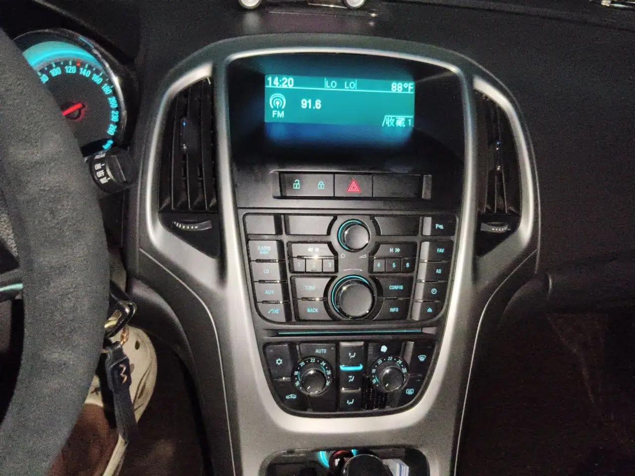 Buick GT 2014 XT 1.6L Automatic Fashion Edition — миниатюра 13