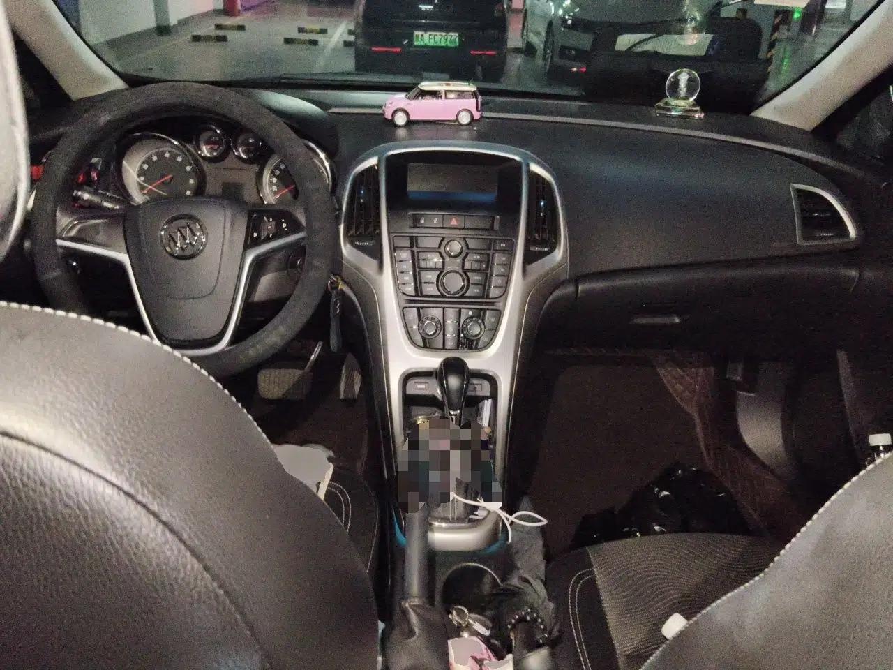 Buick GT 2014 XT 1.6L Automatic Fashion Edition — миниатюра 9