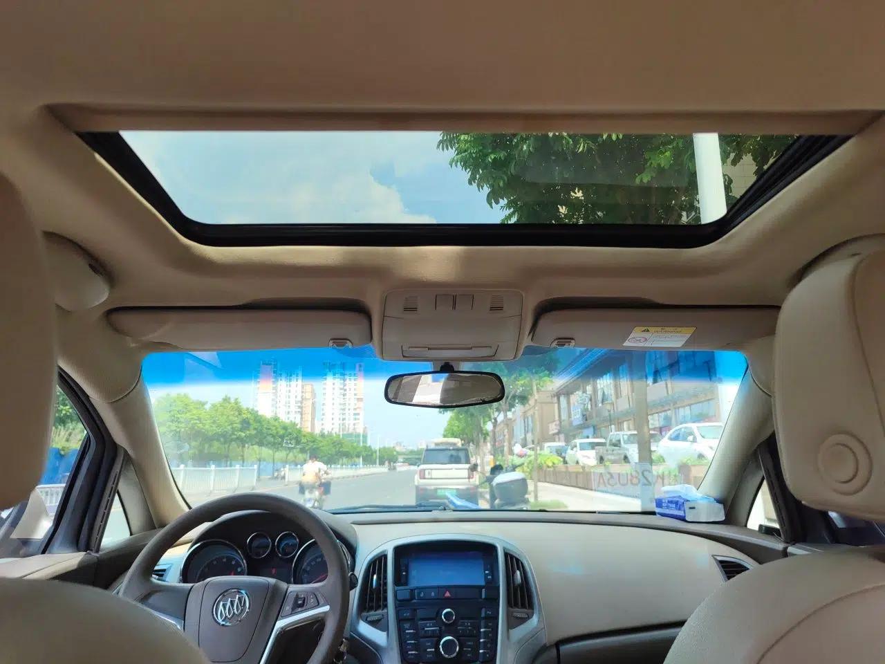 Buick GT 2013 GT 1.6L Automatic Fashion Edition — миниатюра 18