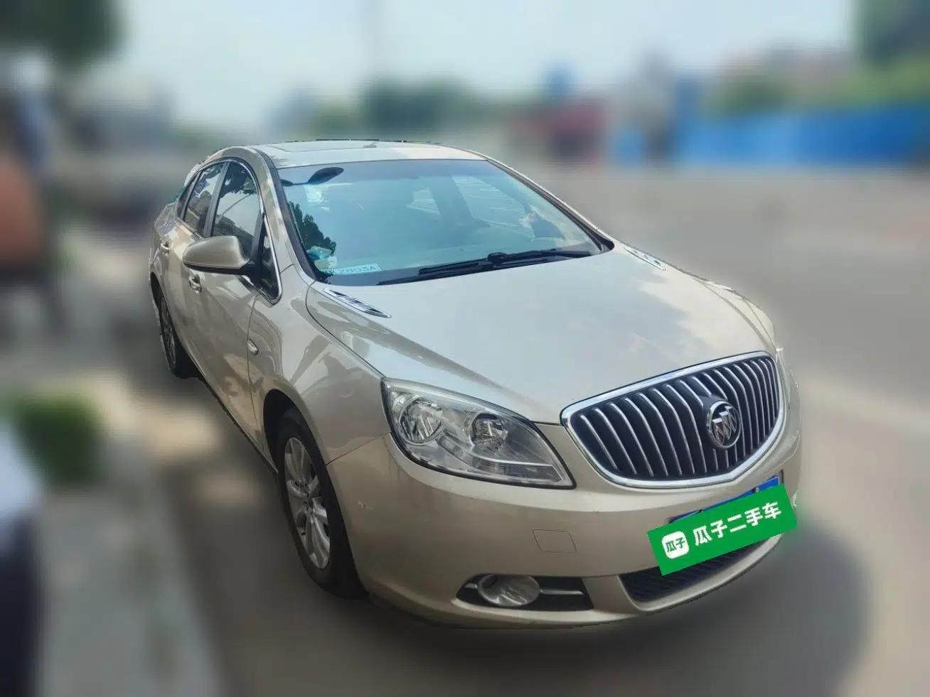 Buick GT 2013 GT 1.6L Automatic Fashion Edition — миниатюра 3