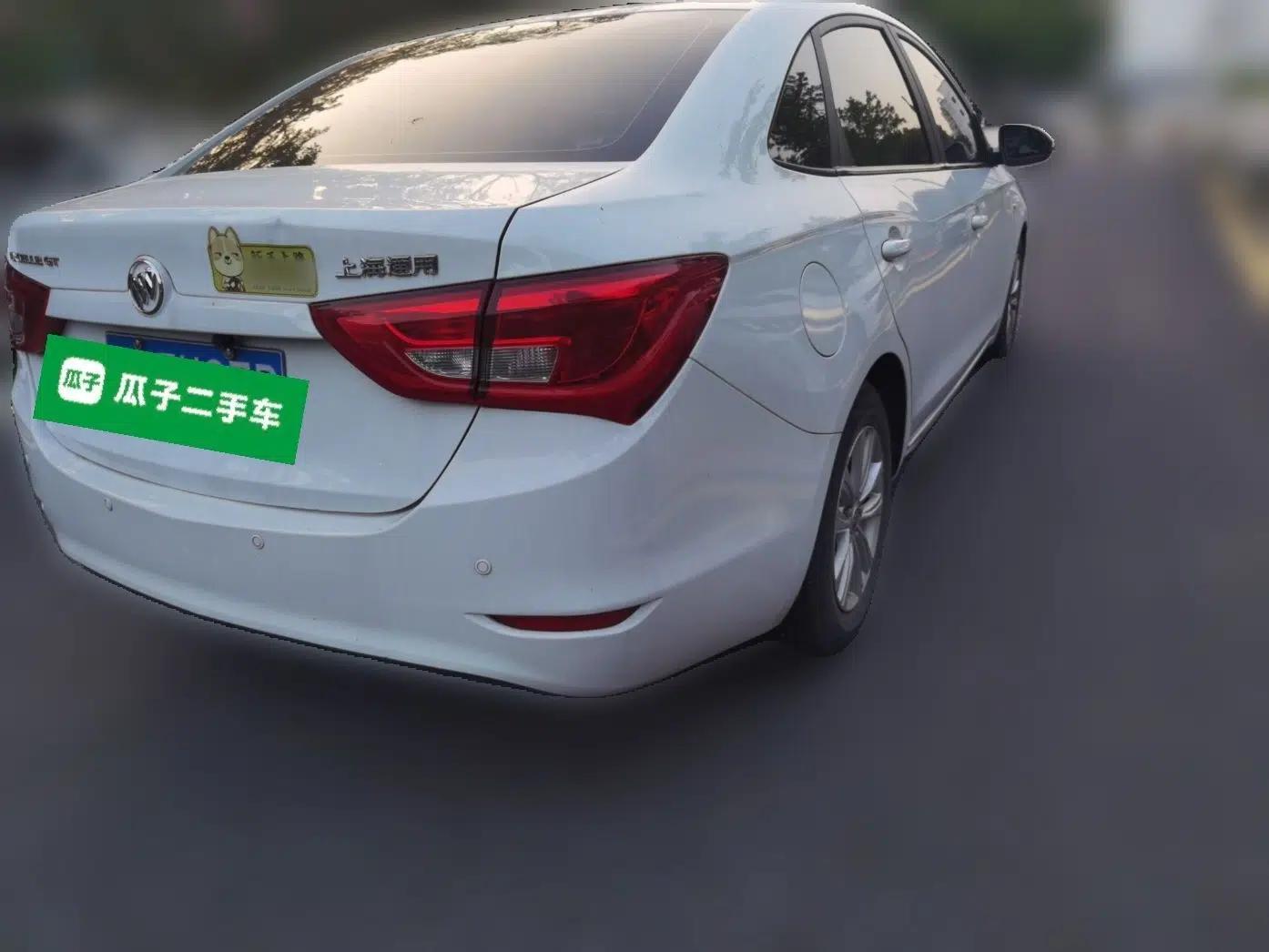 Buick GT 2016 15N Automatic Entry-Level Trim — миниатюра 6
