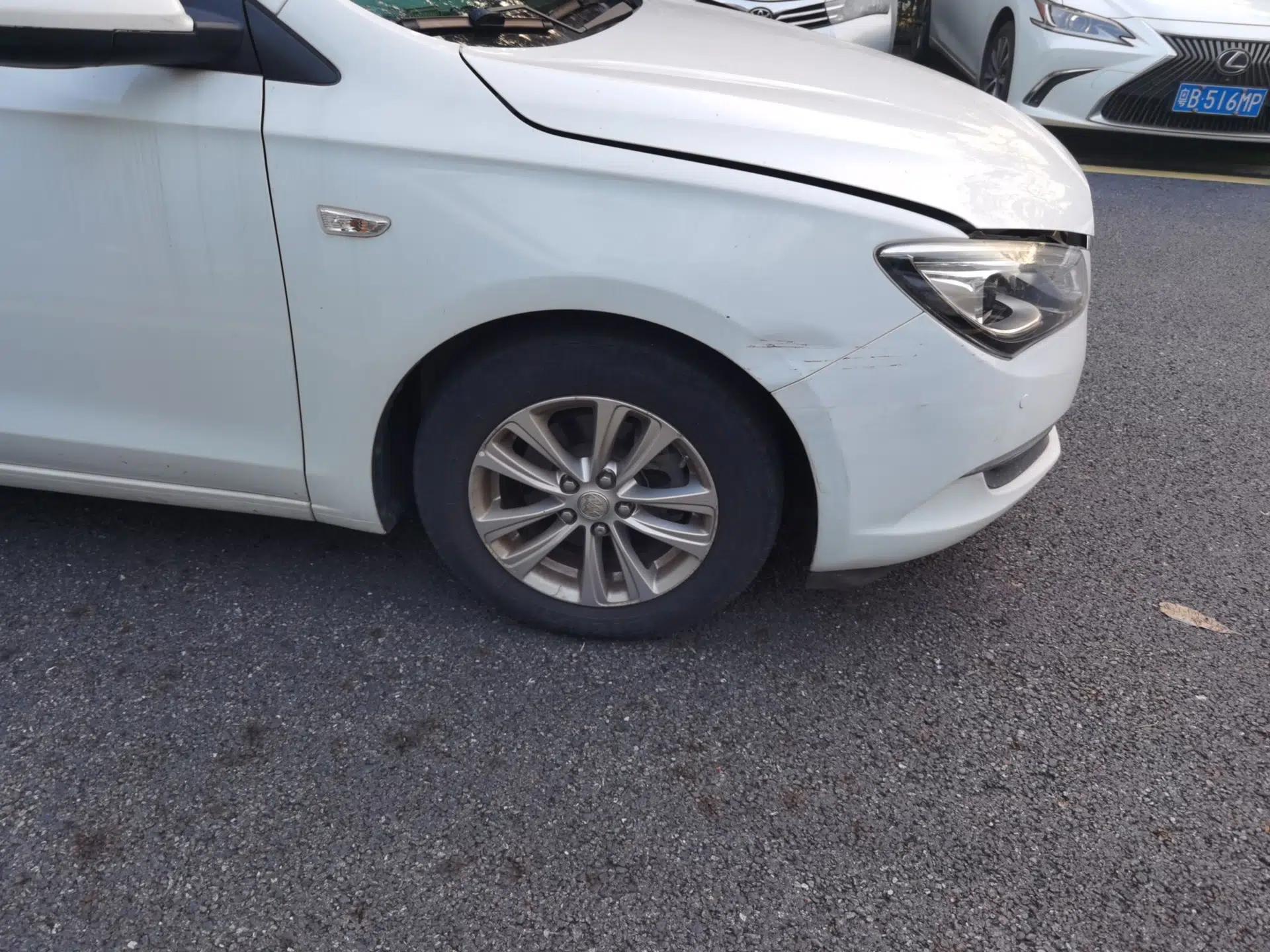Buick GT 2016 15N Automatic Entry-Level Trim — миниатюра 8