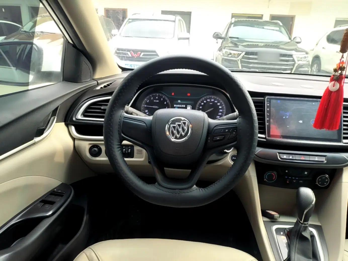 Buick GT 2017 15N Automatic Elite Version — миниатюра 13