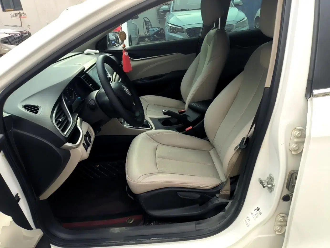 Buick GT 2017 15N Automatic Elite Version — миниатюра 17