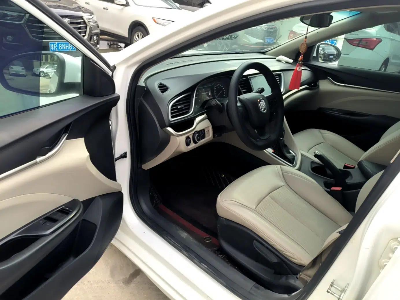 Buick GT 2017 15N Automatic Elite Version — миниатюра 18