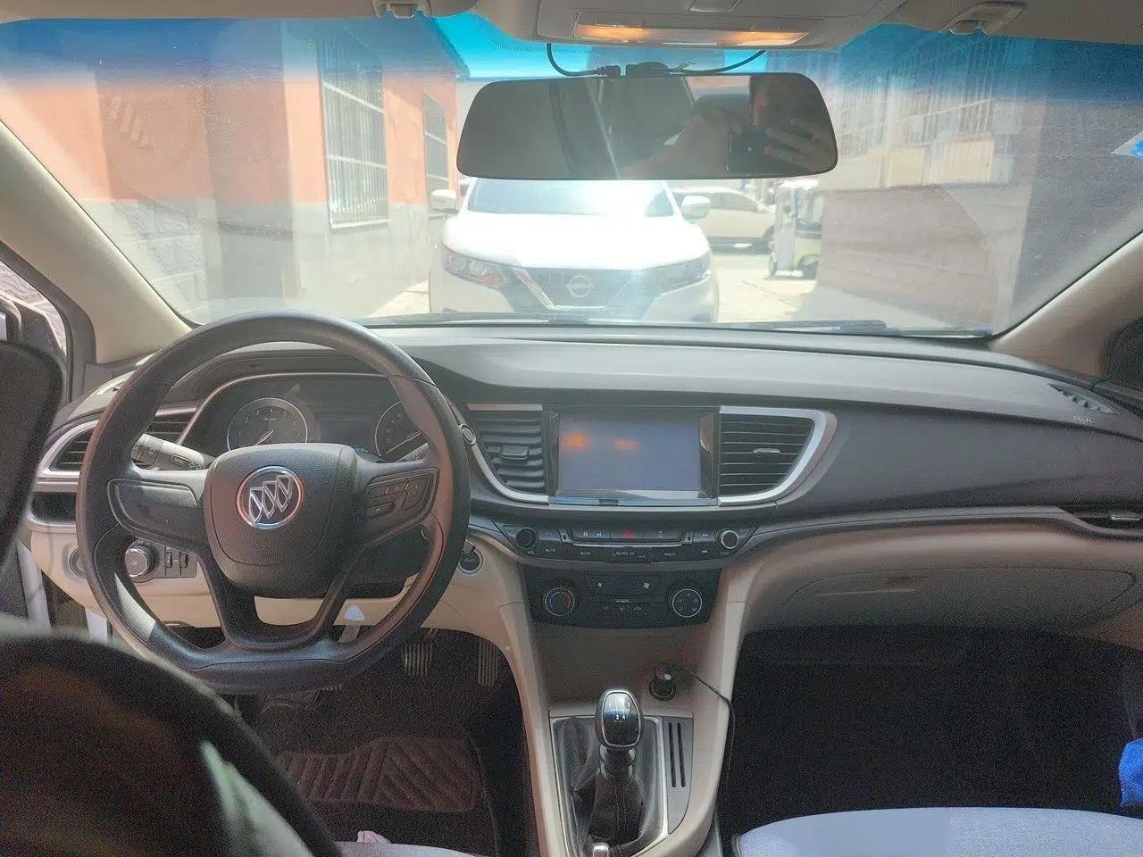 Buick GT 2016 15N Manual Luxury Version — миниатюра 9