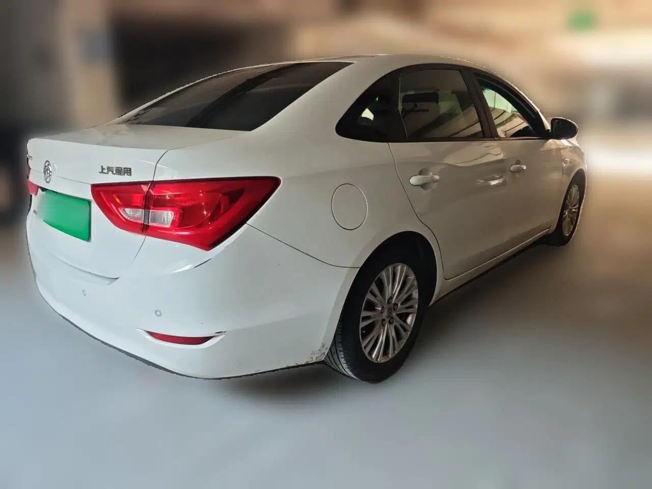 Buick GT 2016 15N Automatic Elite Edition — миниатюра 6