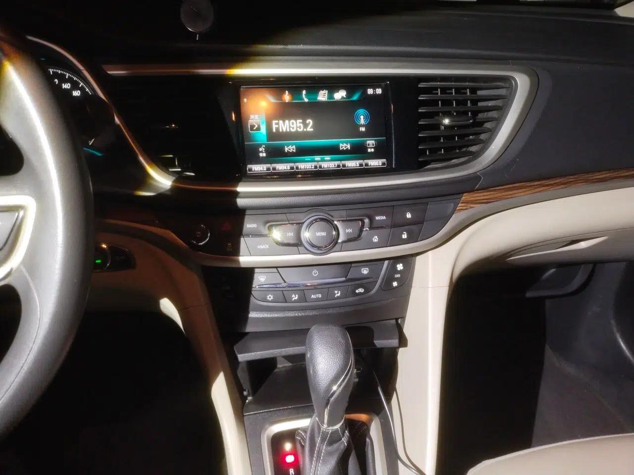 Buick GT 2015 15N Automatic Deluxe Edition — миниатюра 13