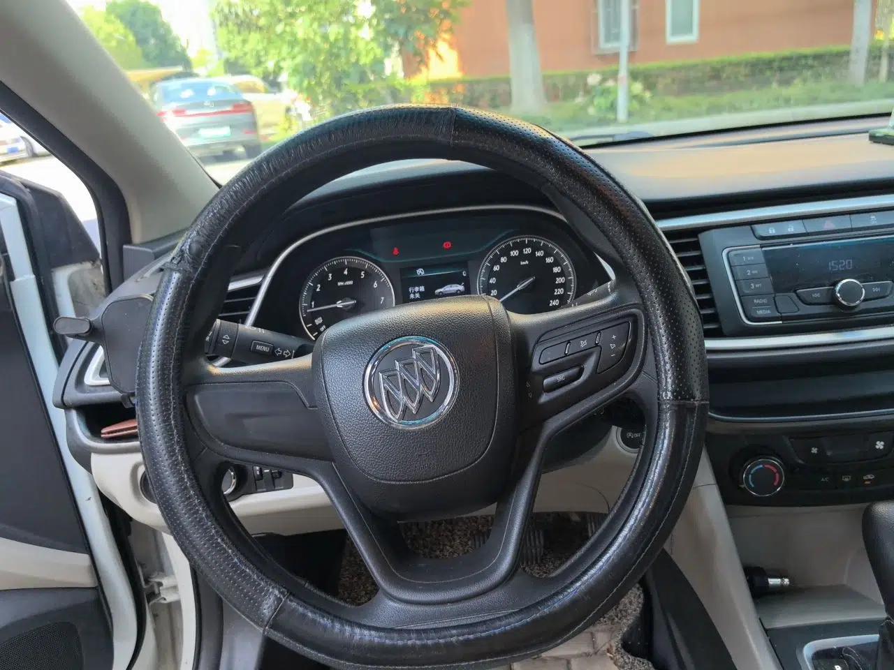 Buick GT 2015 15N Automatic Elite Version — миниатюра 10