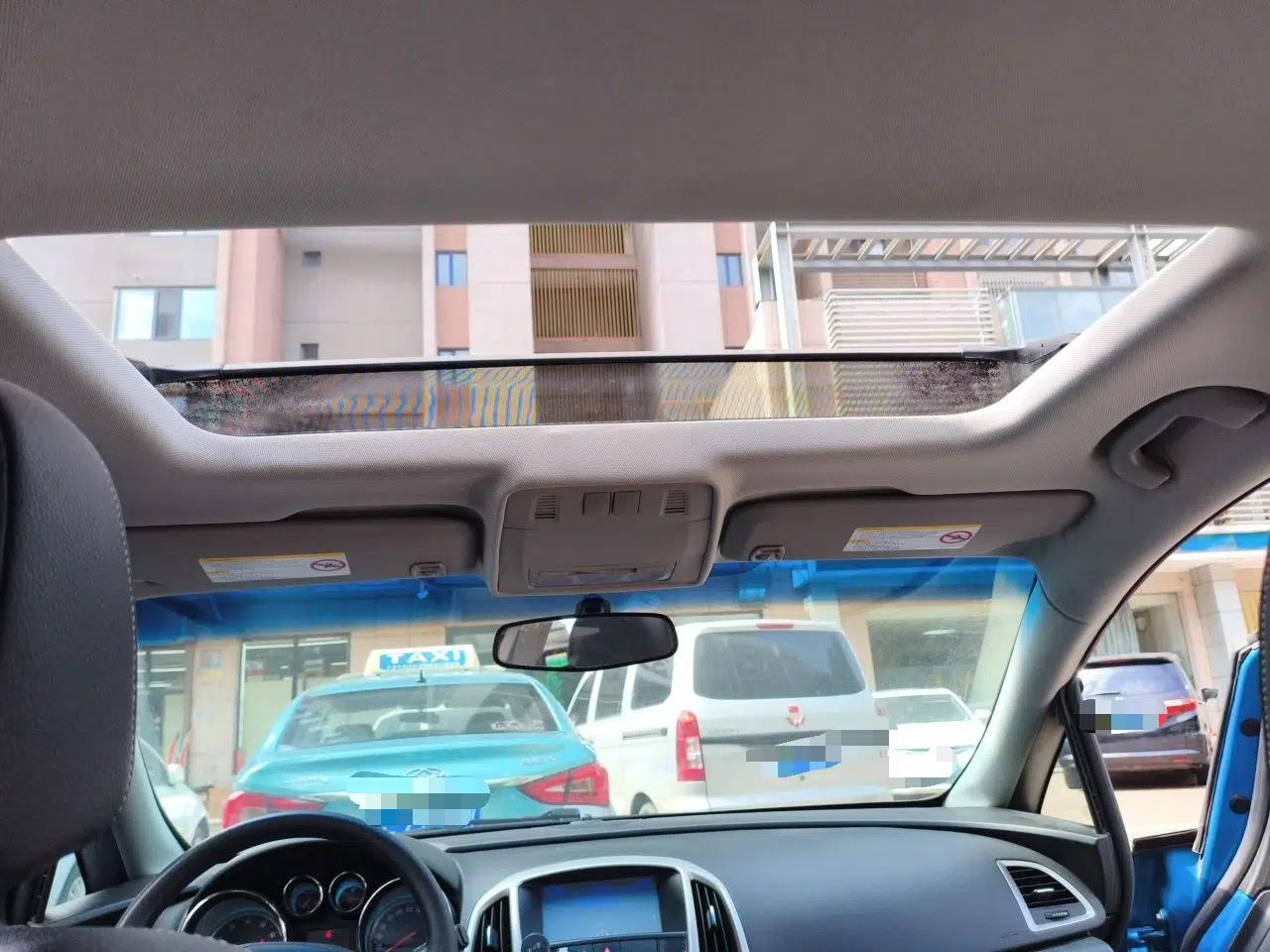 Buick GT 2013 XT 1.6L Automatic Fashion Edition — миниатюра 18